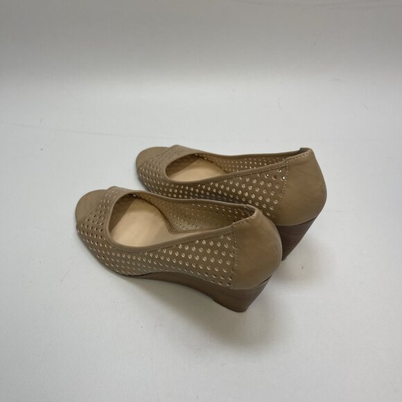 Franco Sarto Ginesa Tan Leather Peep Toe Heels Womens 8M Perforated Faux Leather - Picture 3 of 13